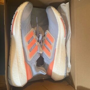 Adidas ultra boost light women’s size 7.5